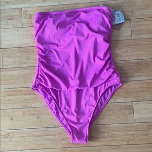 NWT Women’s Ribbed Pink One Piece Swimsuit